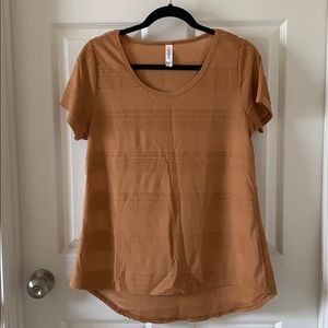 LulaRoe Classic Tee - M